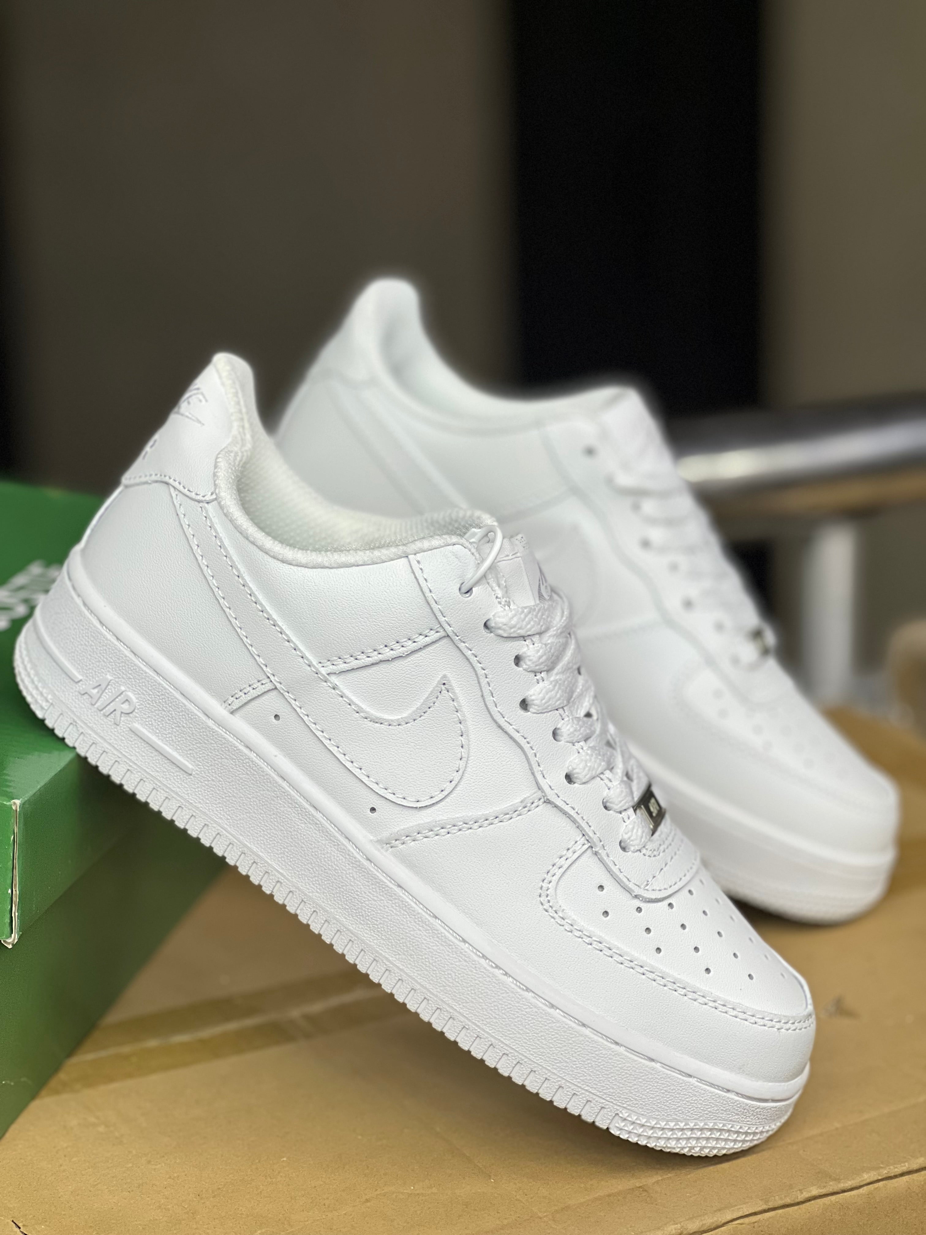 Nike Airforce 1 low Sneakers - White Double Sole