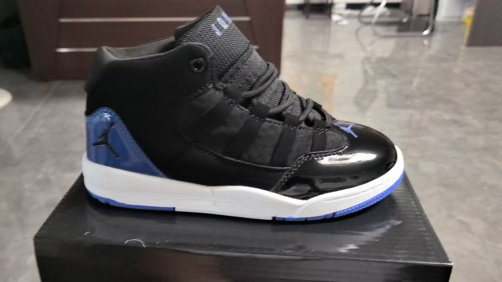 Kids Jordan Max Aura - Black-Blue/White