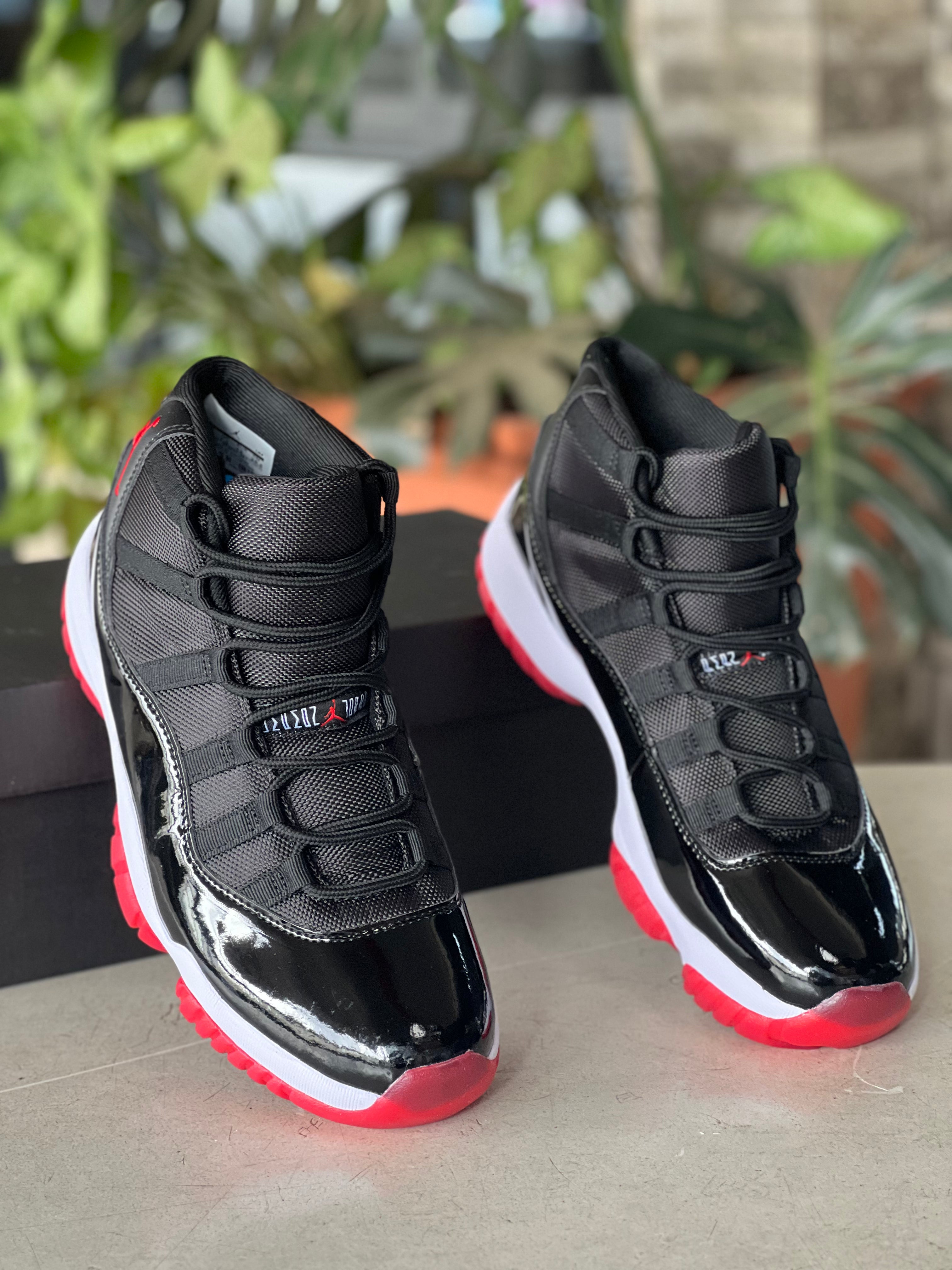 Air Jordan 11 - Retro Bred