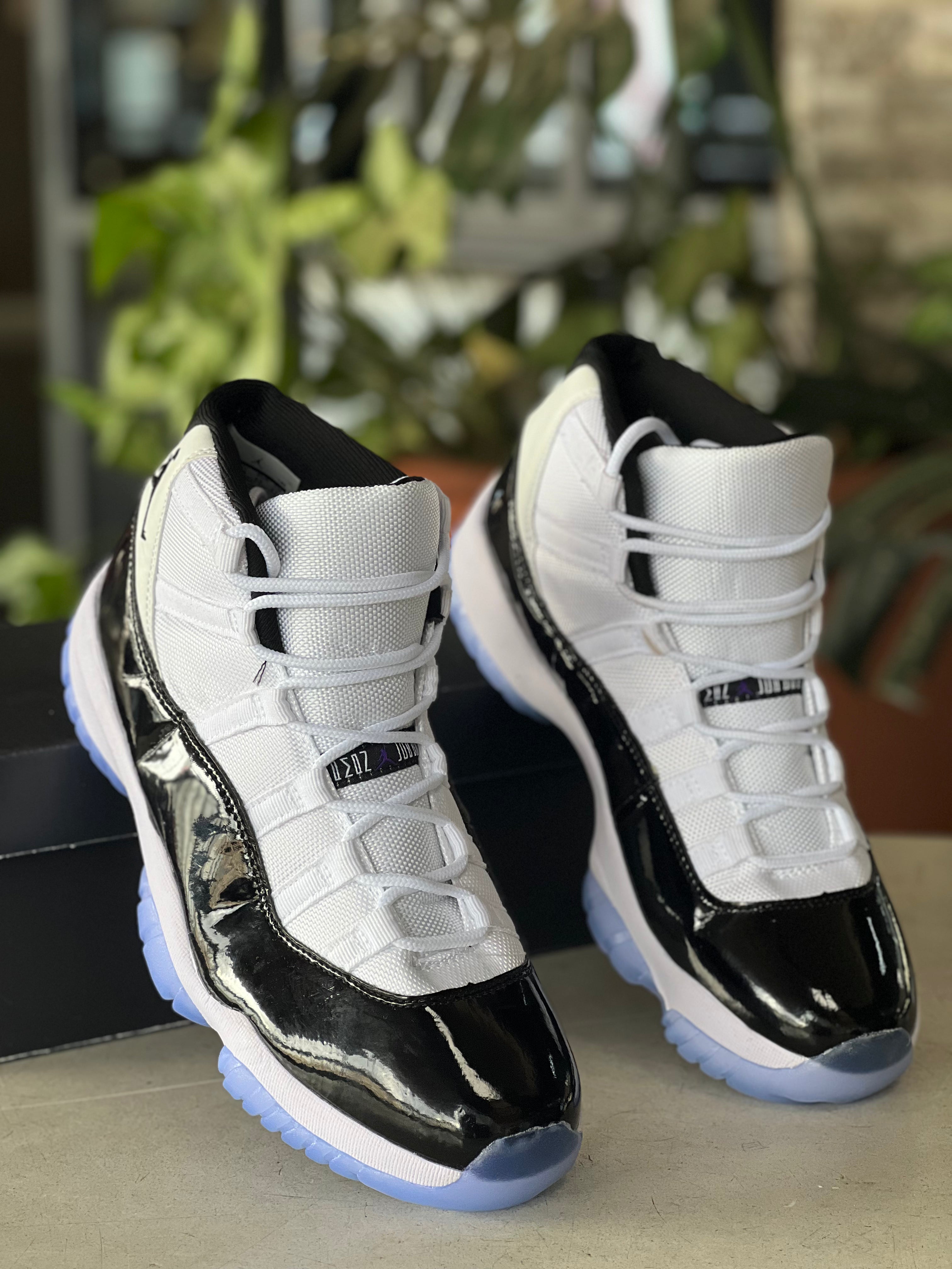 Air Jordan 11 - Retro Concord