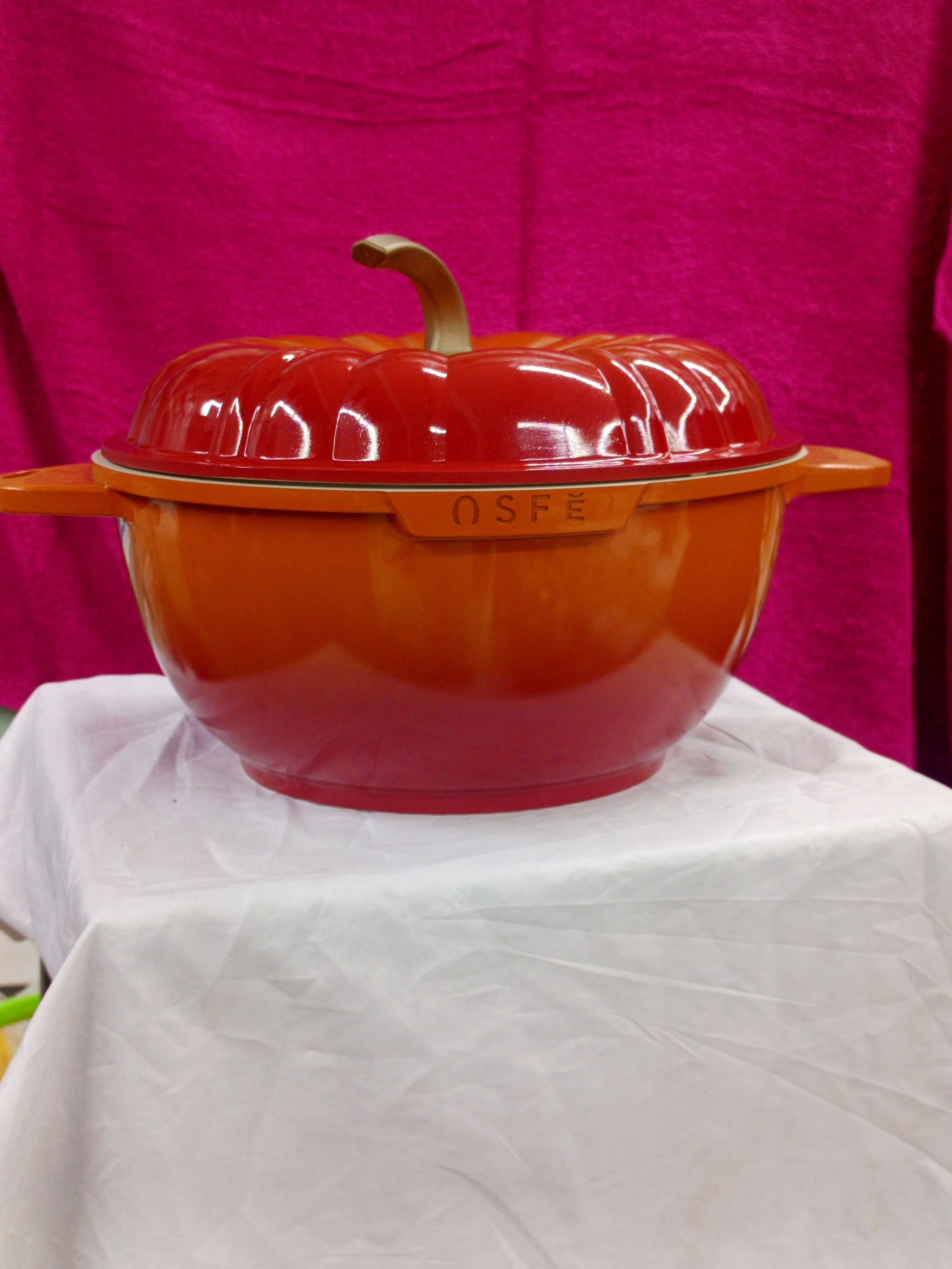 Non-Stick Cookware Set with Pumpkin Lid (10 piece)