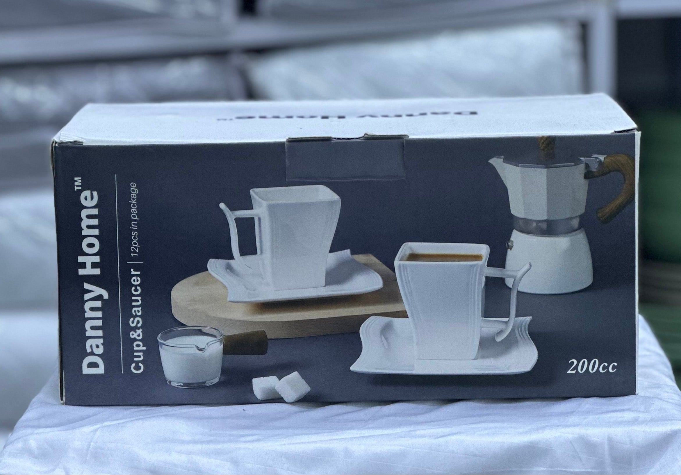 Danny Home 12-Piece Square Cup & Saucer Set