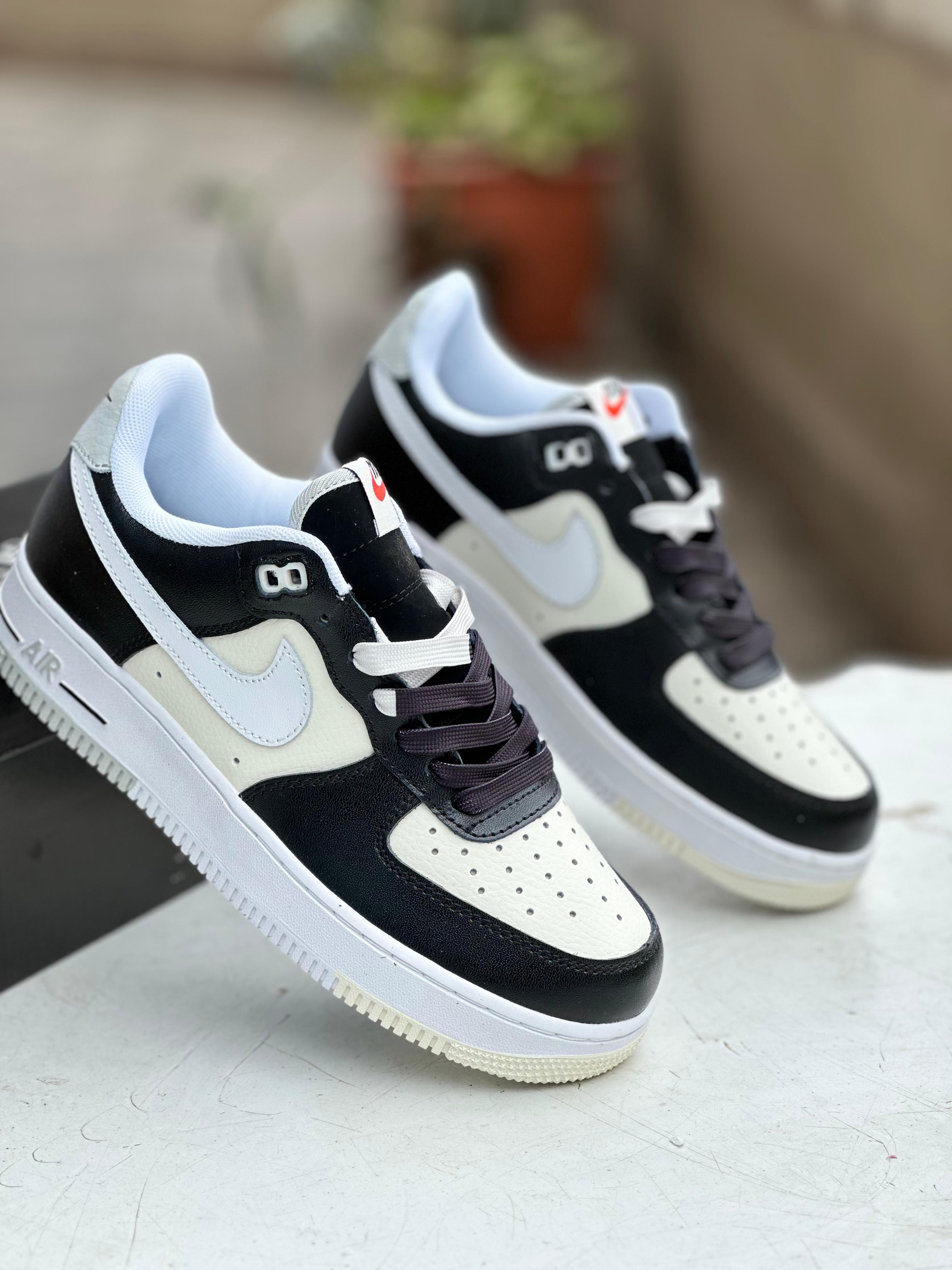 Nike Air Force 1 Low – Black ,cream & White Classic Edition
