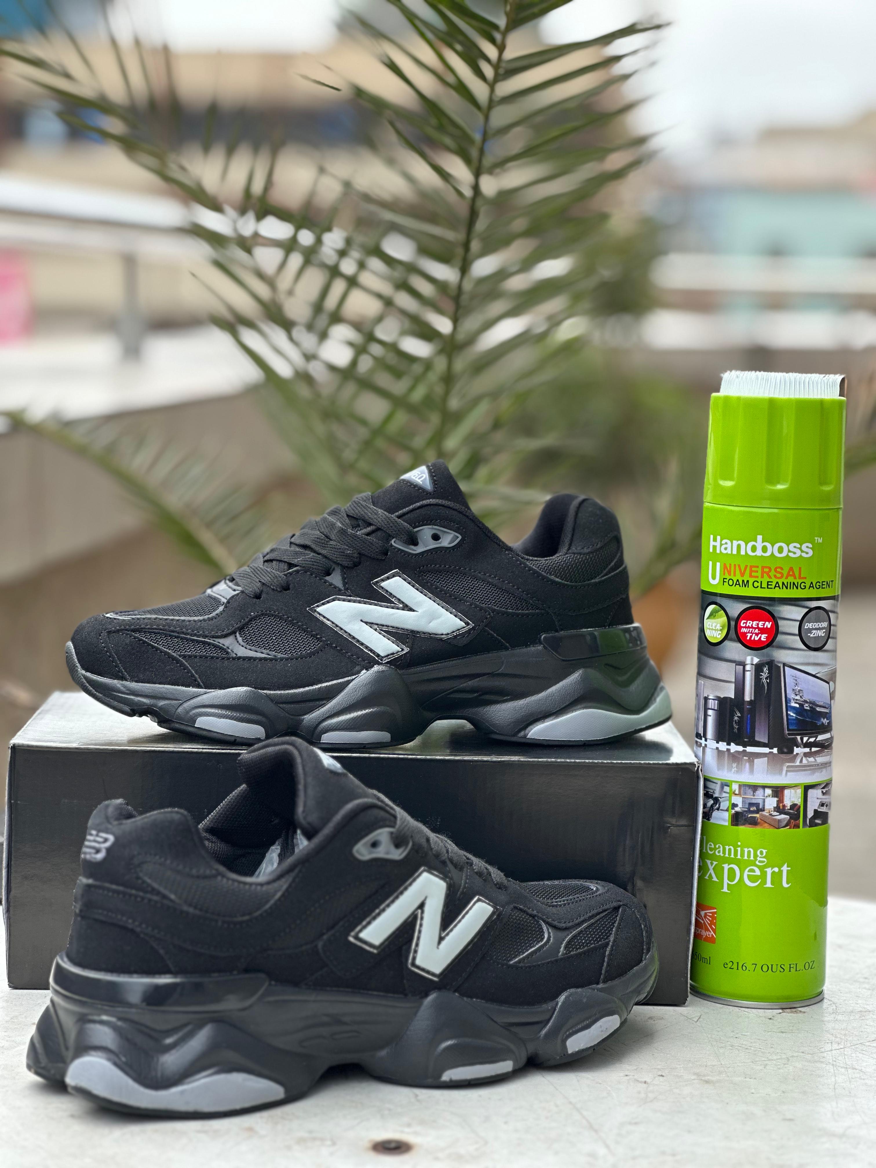 New Balance 9060 – Triple Black