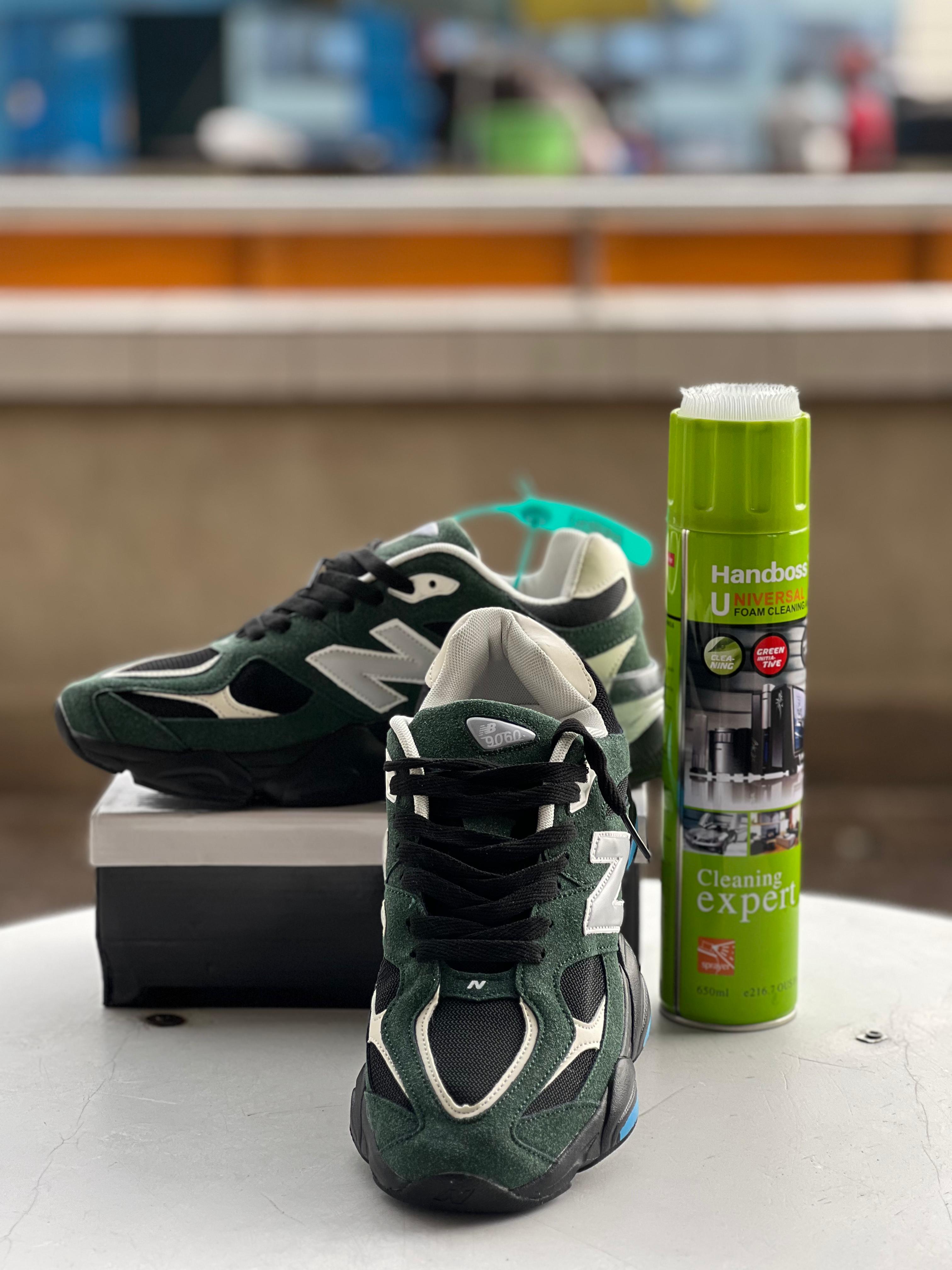 New Balance 9060 Green/Black