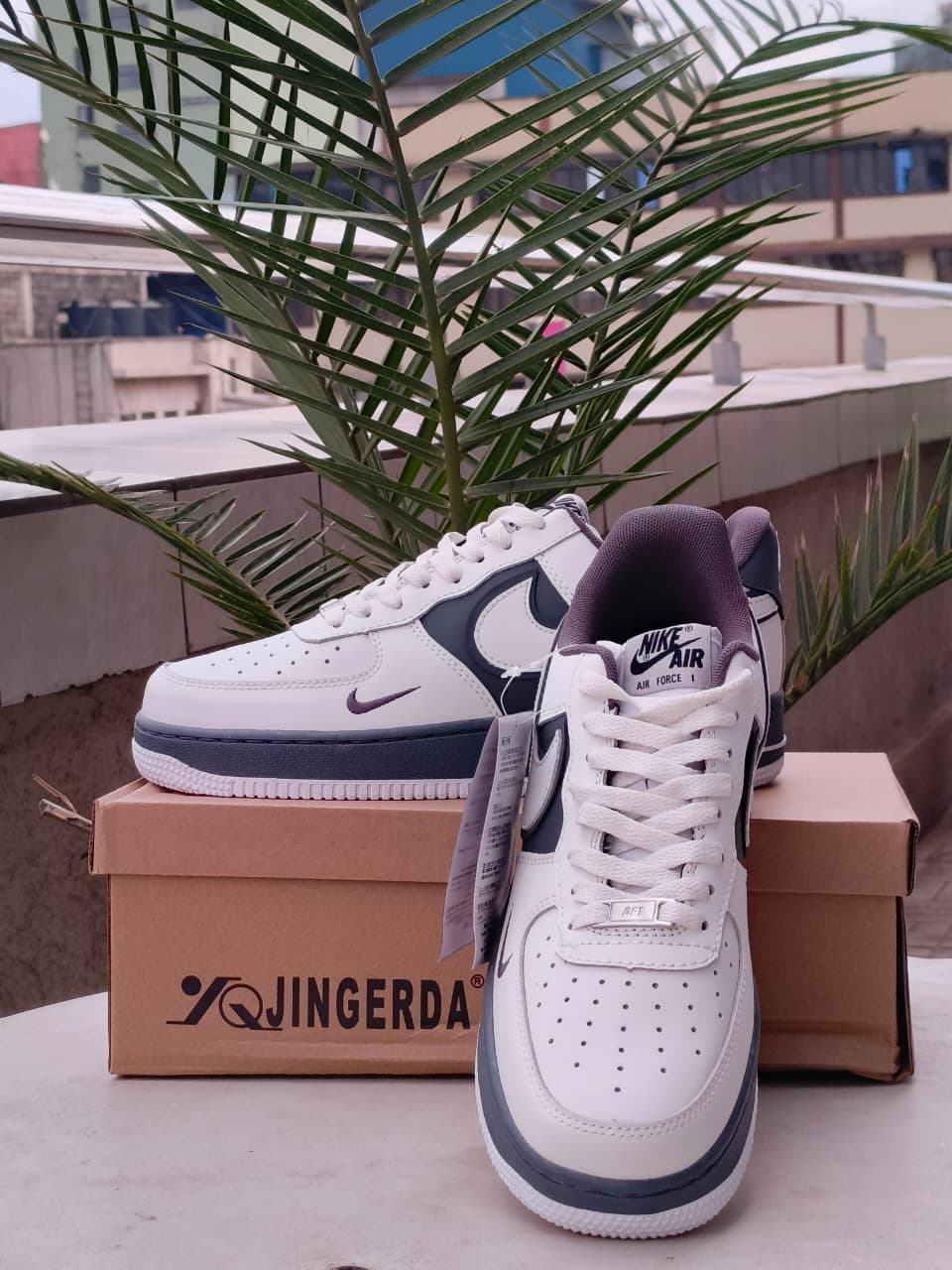 Nike Air Force 1 Low – White/Grey