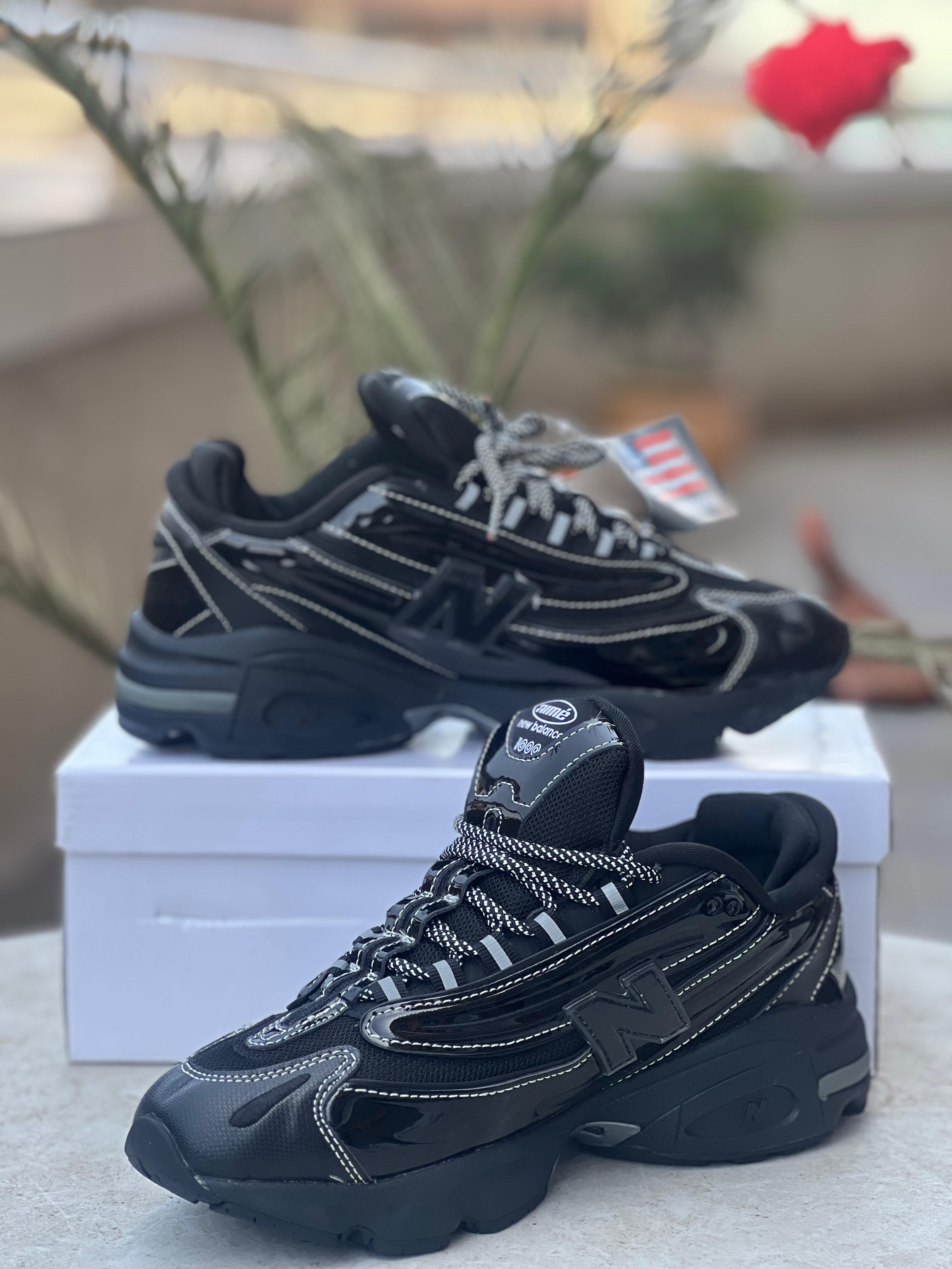 New Balance 1000 – Blackout Edition