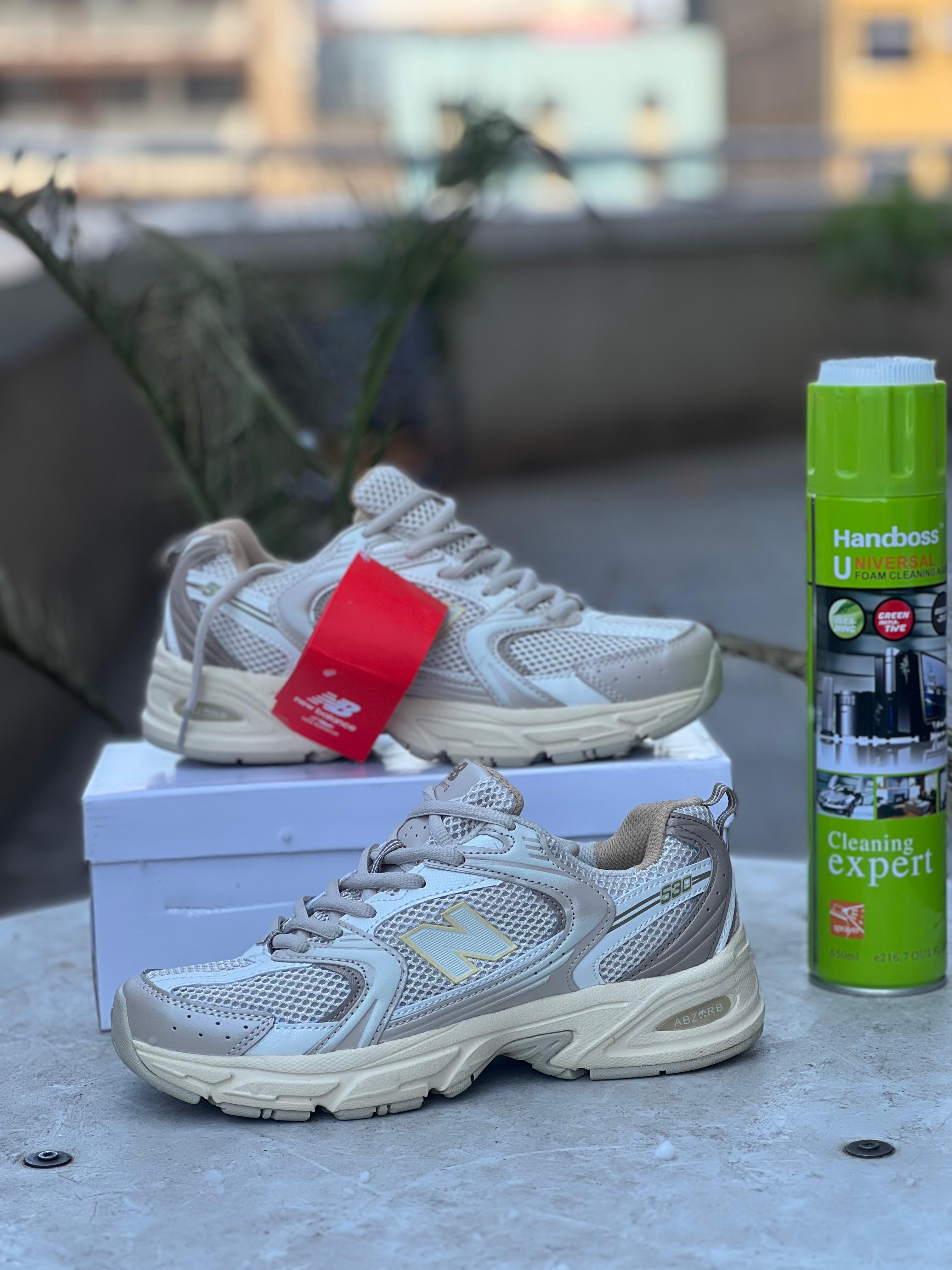 New Balance 530 – Beige/Gold