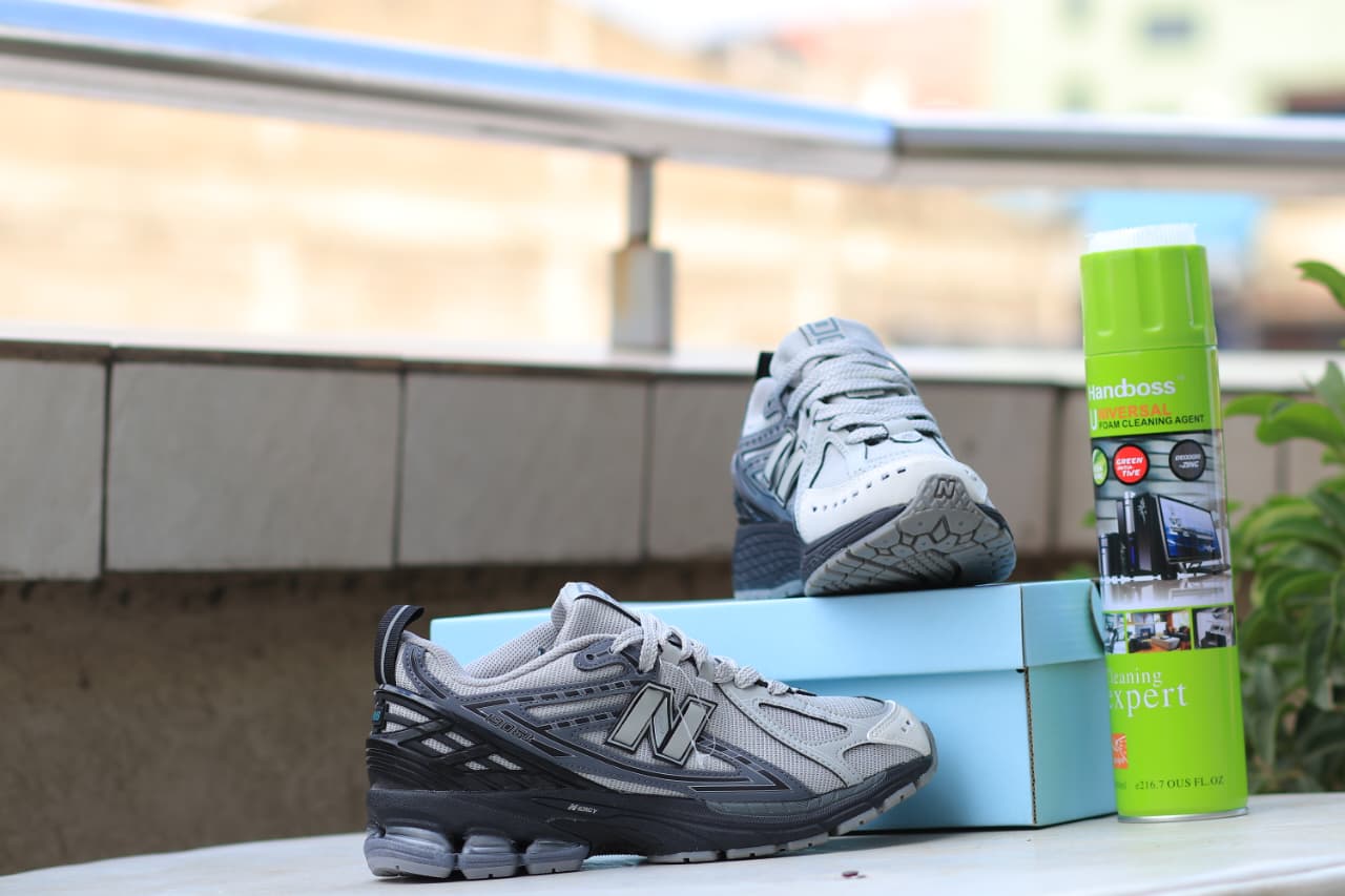 New Balance 1906R Grey Sneakers