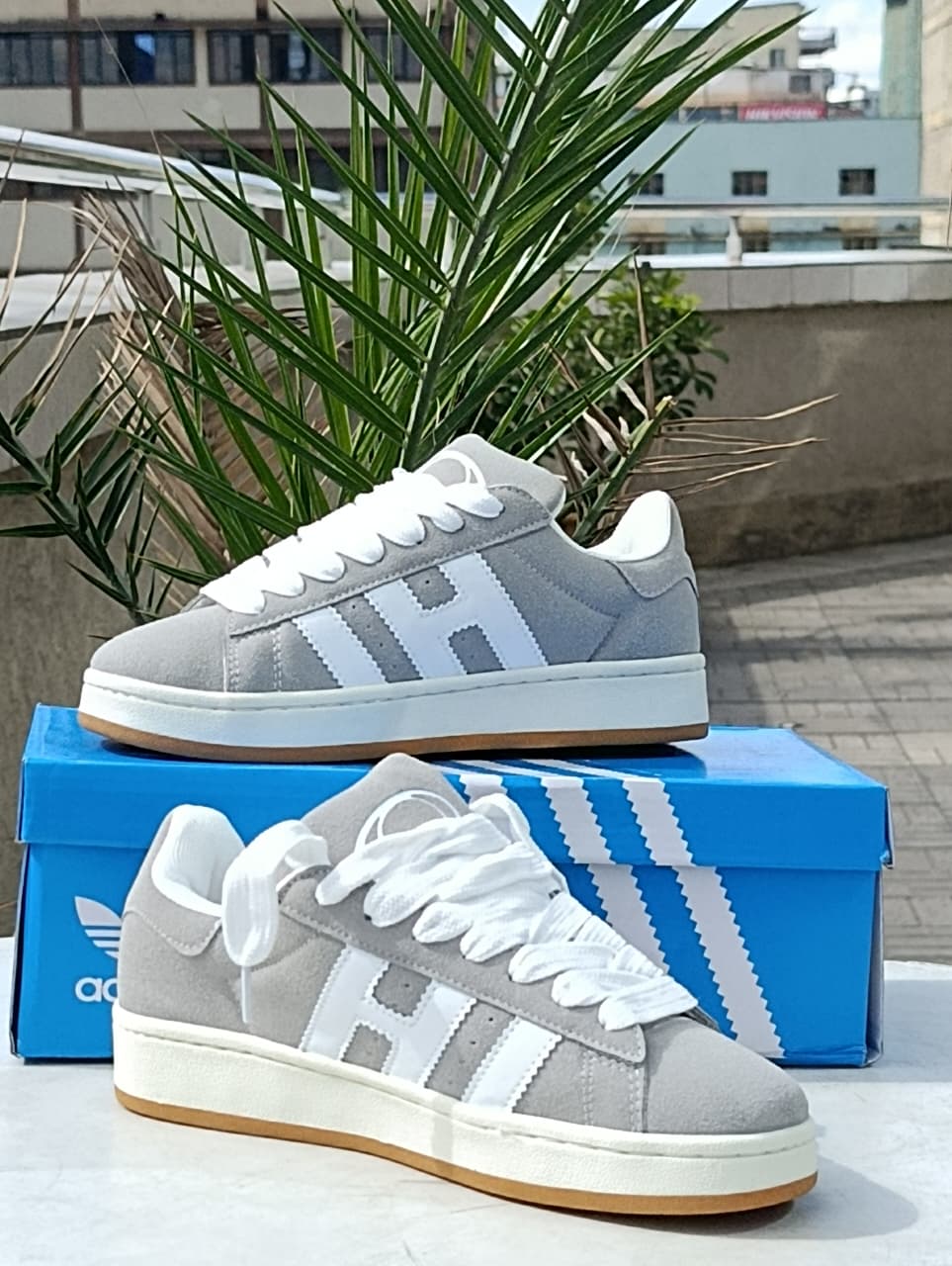 Adidas campus Hi- Grey Sneakers