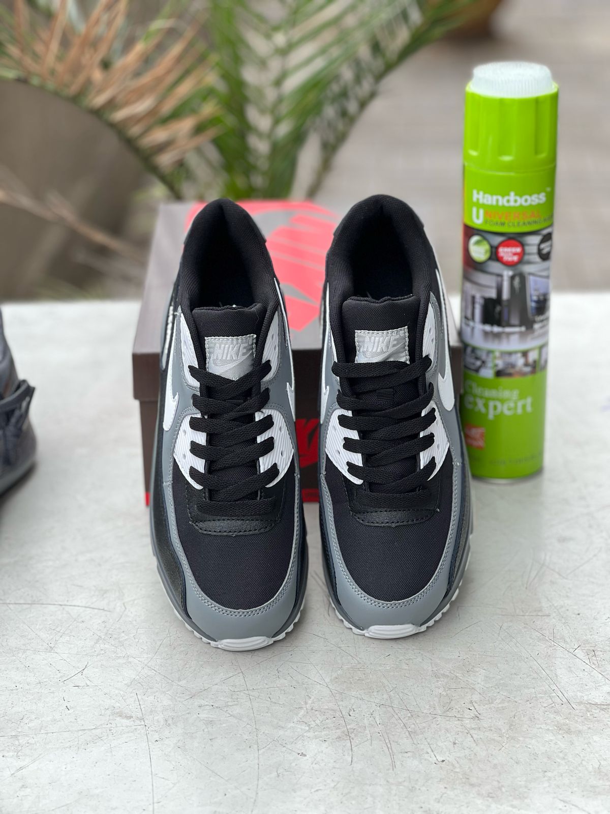 Nike Air Max 90: Black White