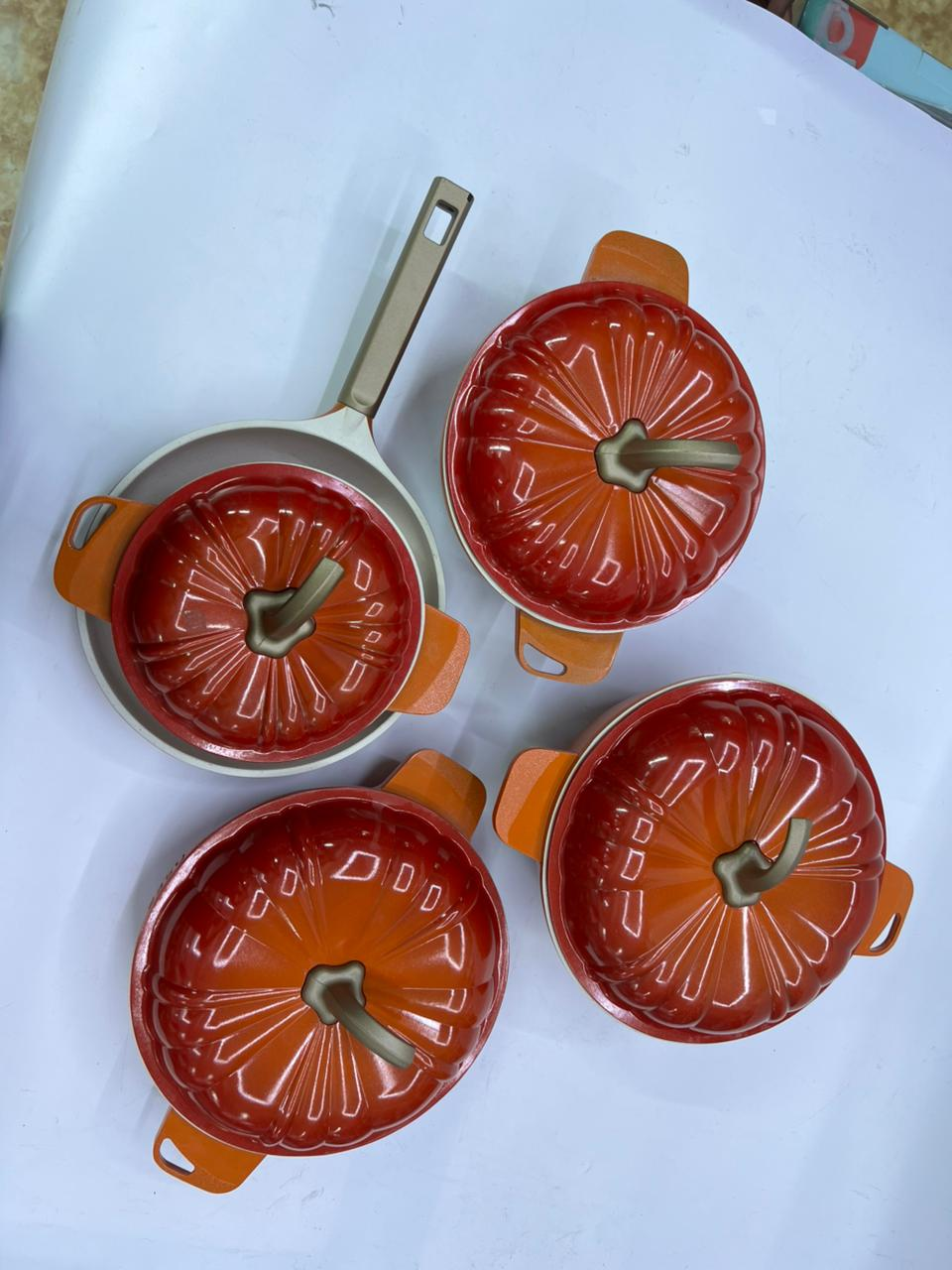 Non-Stick Cookware Set with Pumpkin Lid (9 Piece)