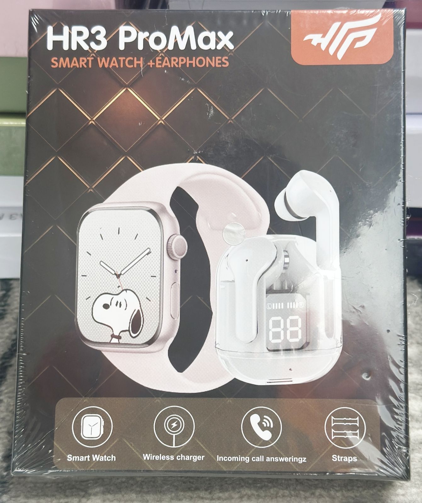HR3 Pro Max Smart Watch + Earphones