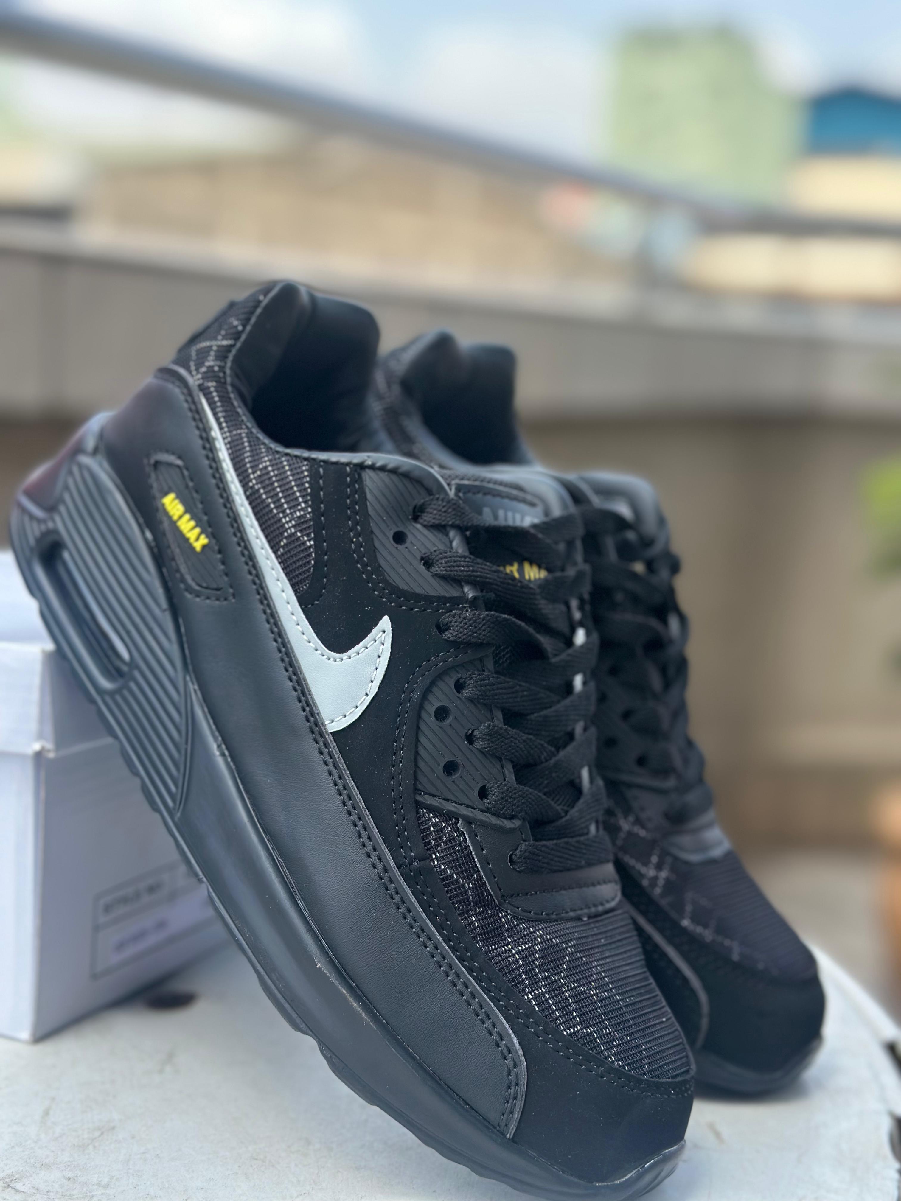 nike air max 90 spider web black