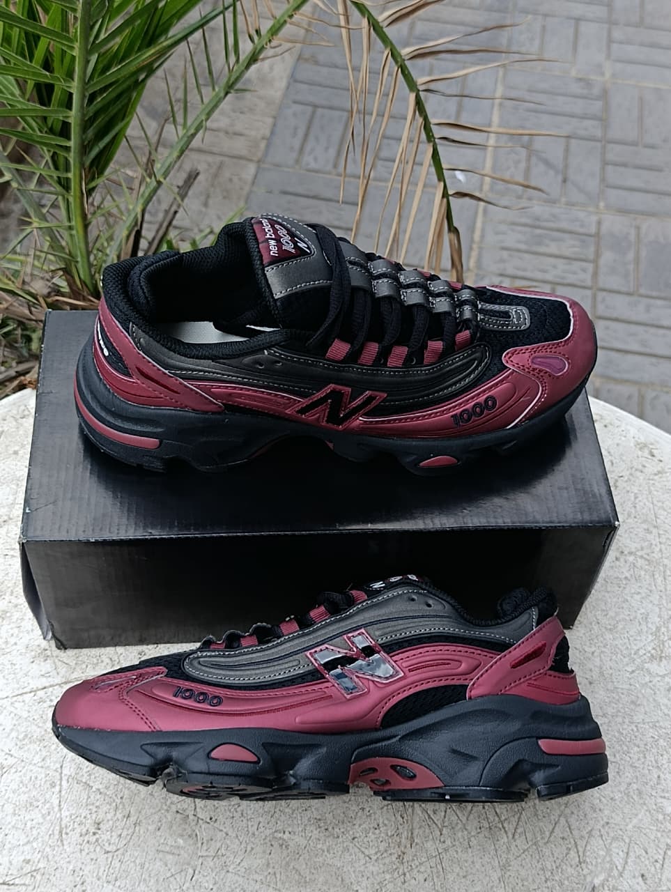 New Balance 1000 Black/Burgundy